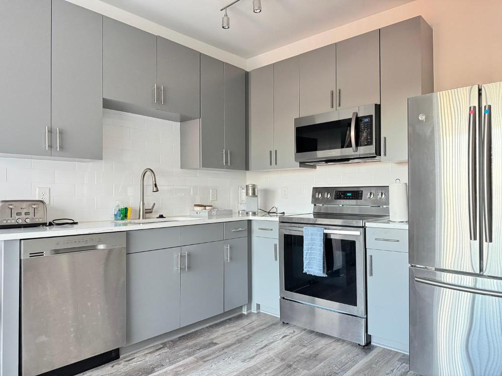 New 1B1B Private Balcony City View Washer Dryer 542Blvd306